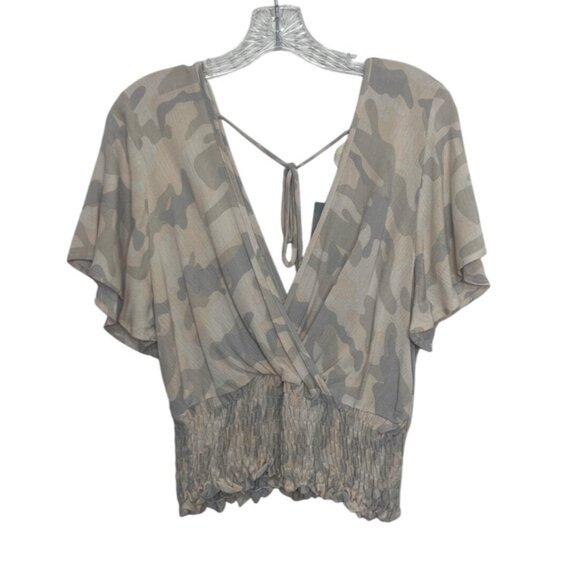 Lazy Sundays Surplice Cam-Oh Top Womens Large Pink New Camo - Picture 1 of 8